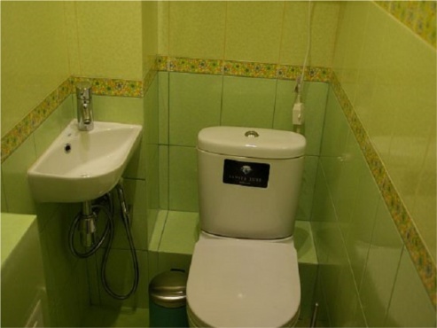 Ремонт туалета в зеленых тонах