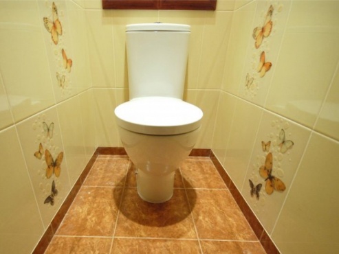 Ремонт туалета в желтых тонах (бабочки)